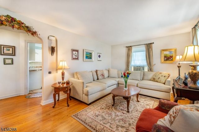 74 Delawanna Ave, Clifton City, NJ 07014
