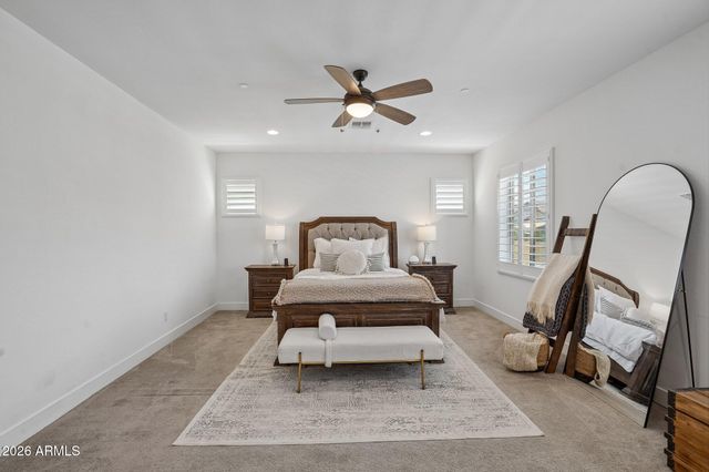 814 E DEER CREEK Road, Phoenix, AZ 85048