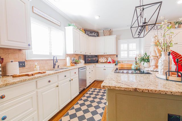 4604 Jeff Davis, Marshall, TX 75672