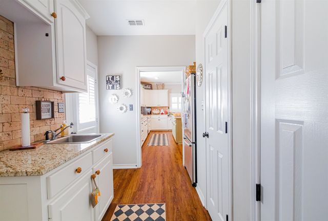 4604 Jeff Davis, Marshall, TX 75672