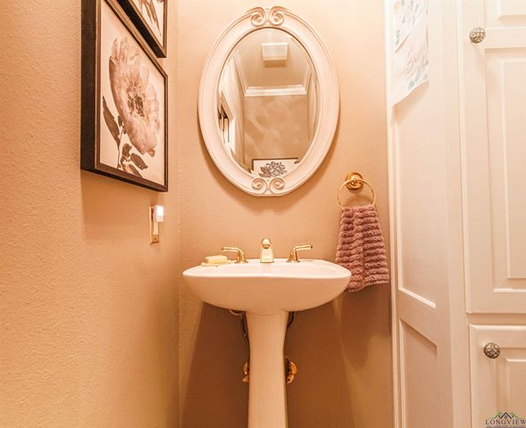 4604 Jeff Davis, Marshall, TX 75672