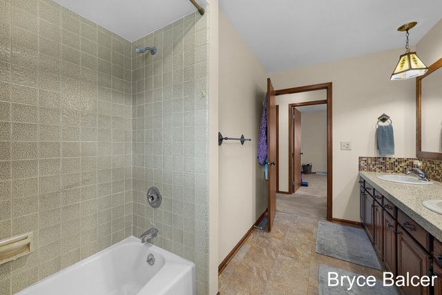 9901 Eastern Avenue SE, Byron Center, MI 49315