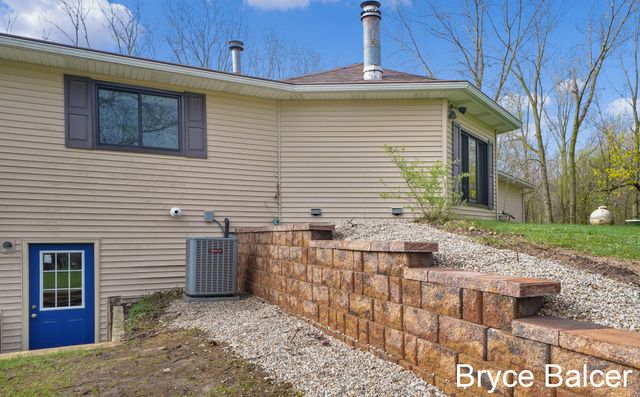 9901 Eastern Avenue SE, Byron Center, MI 49315
