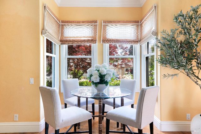 1330 Pine St, St. Helena, CA 94574