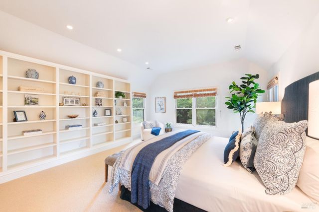 1330 Pine St, St. Helena, CA 94574