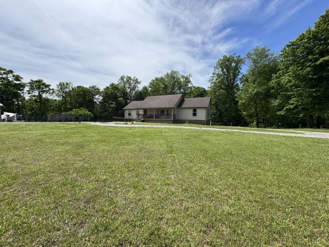 3550 John Taylor Rd, Woodlawn, TN 37191