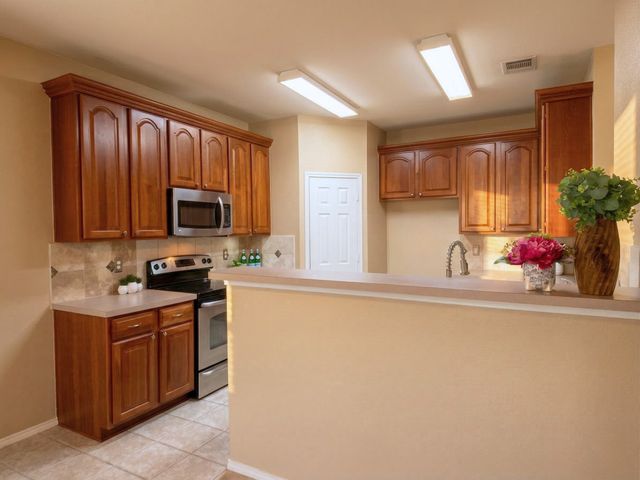 9720 Indian Canyon Drive, Plano, TX 75025