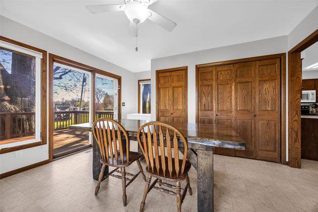 1770 Vavra Drive, Ely, IA 52227