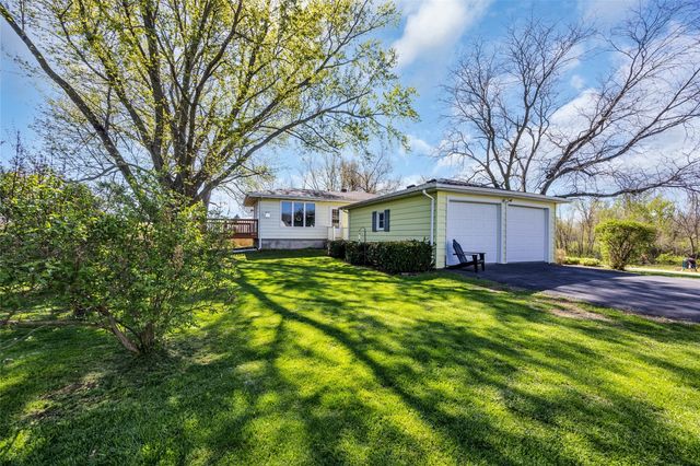 1770 Vavra Drive, Ely, IA 52227