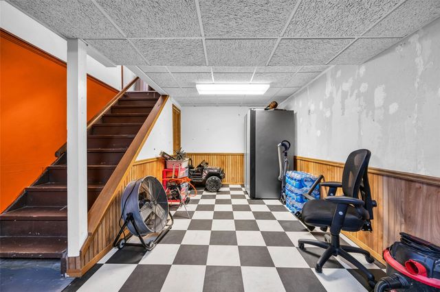 1770 Vavra Drive, Ely, IA 52227