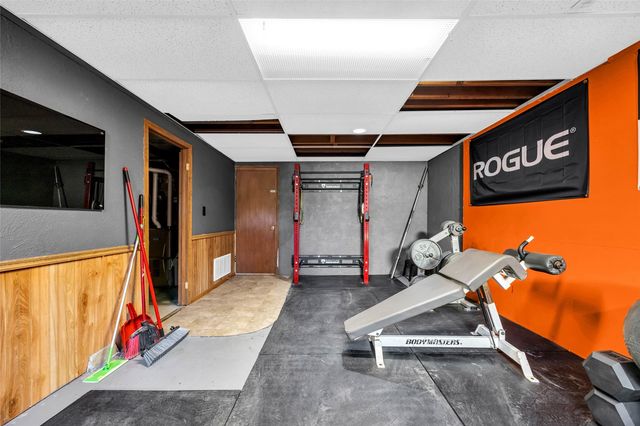 1770 Vavra Drive, Ely, IA 52227