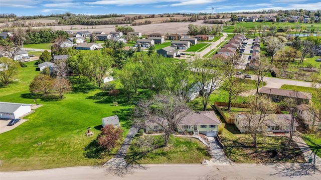 1770 Vavra Drive, Ely, IA 52227