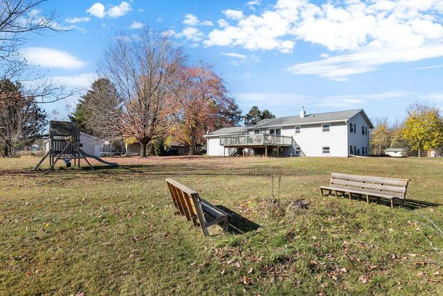 1895 WILDWOOD DRIVE, Suamico, WI 54173