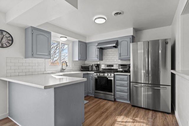 1895 WILDWOOD DRIVE, Suamico, WI 54173