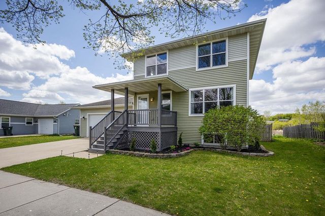 268 Sweet Grass Drive, Sun Prairie, WI 53590