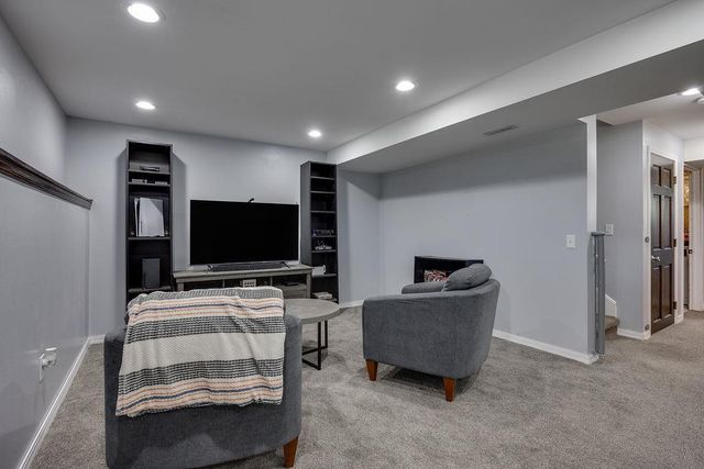 268 Sweet Grass Drive, Sun Prairie, WI 53590