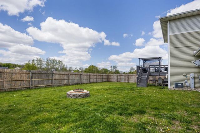 268 Sweet Grass Drive, Sun Prairie, WI 53590