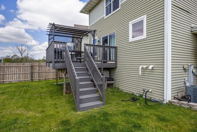 268 Sweet Grass Drive, Sun Prairie, WI 53590