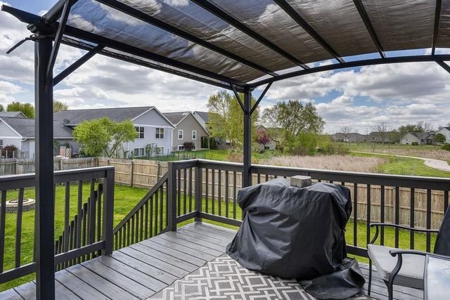 268 Sweet Grass Drive, Sun Prairie, WI 53590