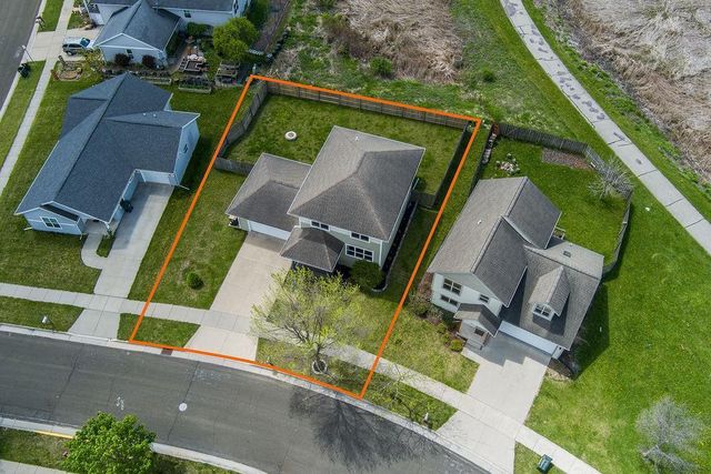 268 Sweet Grass Drive, Sun Prairie, WI 53590