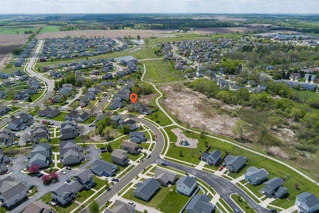 268 Sweet Grass Drive, Sun Prairie, WI 53590