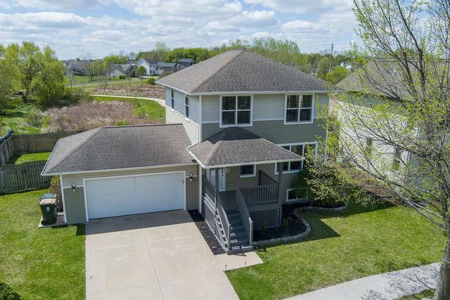 268 Sweet Grass Drive, Sun Prairie, WI 53590