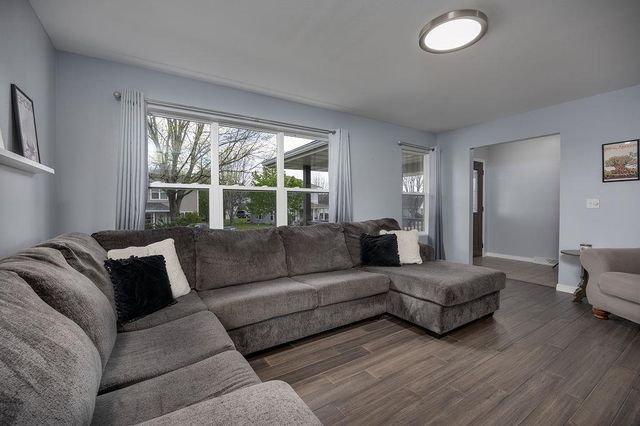 268 Sweet Grass Drive, Sun Prairie, WI 53590