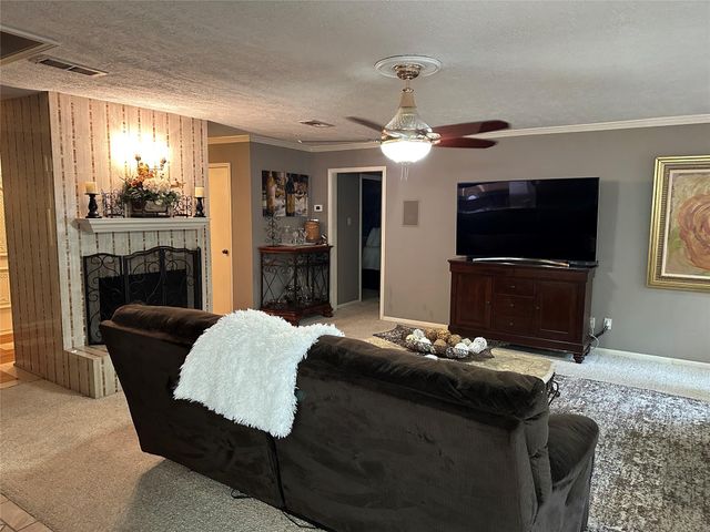 25318 Lynbriar Lane, Spring, TX 77373