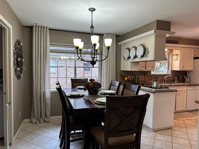 25318 Lynbriar Lane, Spring, TX 77373