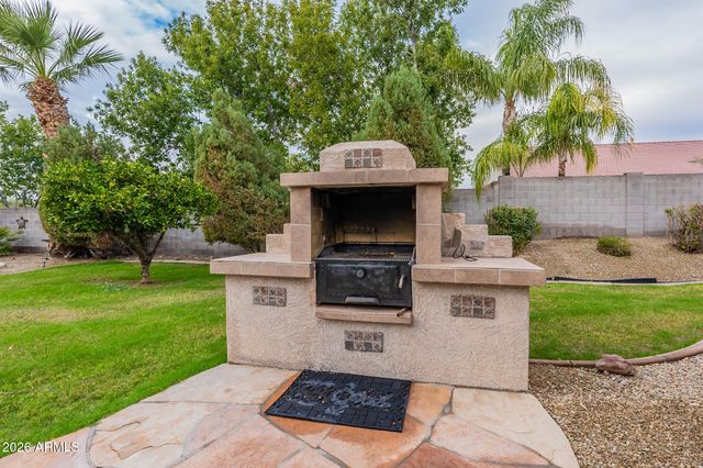 13354 W SAN MIGUEL Avenue, Litchfield Park, AZ 85340