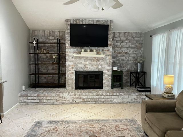3918 Rosemont Drive, La Porte, TX 77571