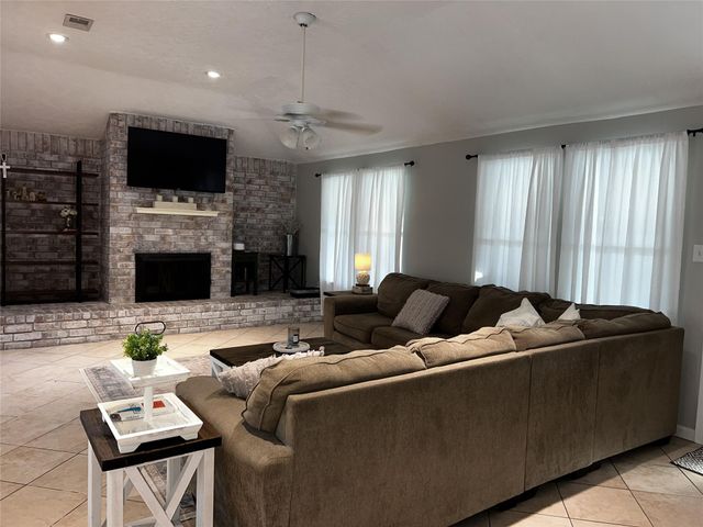 3918 Rosemont Drive, La Porte, TX 77571