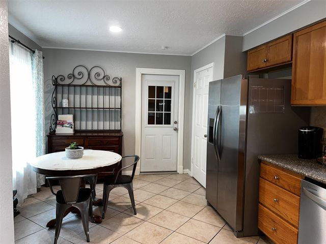3918 Rosemont Drive, La Porte, TX 77571