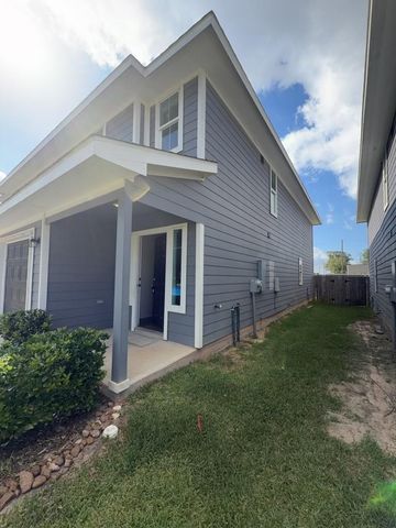 505 Hines Avenue B, Willis, TX 77378