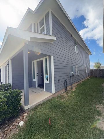 505 Hines Avenue B, Willis, TX 77378