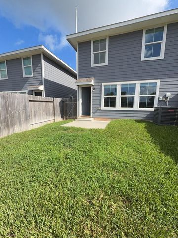 505 Hines Avenue B, Willis, TX 77378