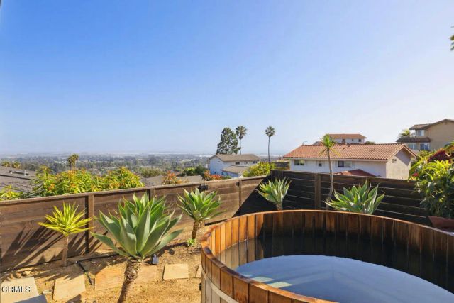 572 Skyline Road, Ventura, CA 93003
