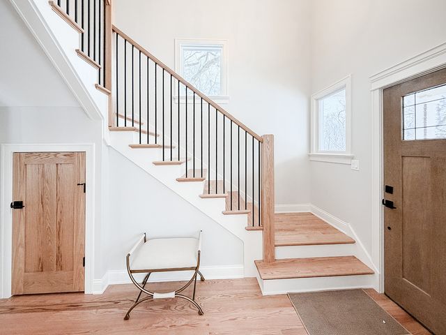 885 Geneva Road, St. Charles, IL 60174