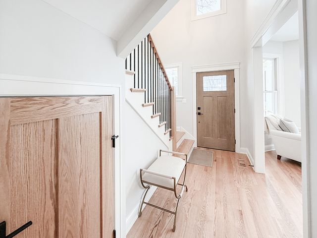 885 Geneva Road, St. Charles, IL 60174