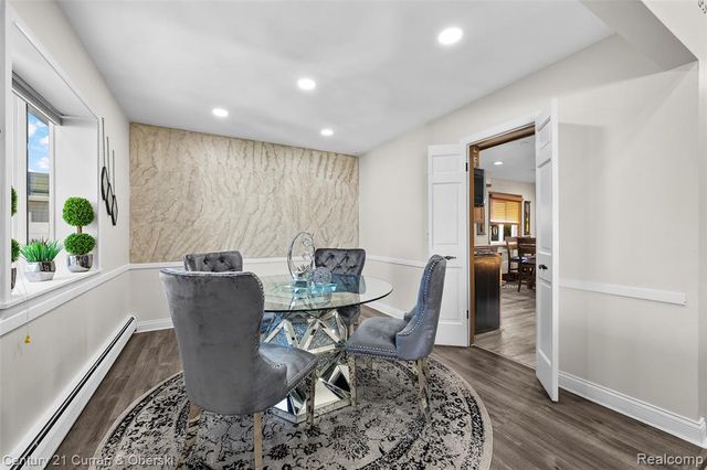 1310 Plainfield Street, Dearborn Heights, MI 48127