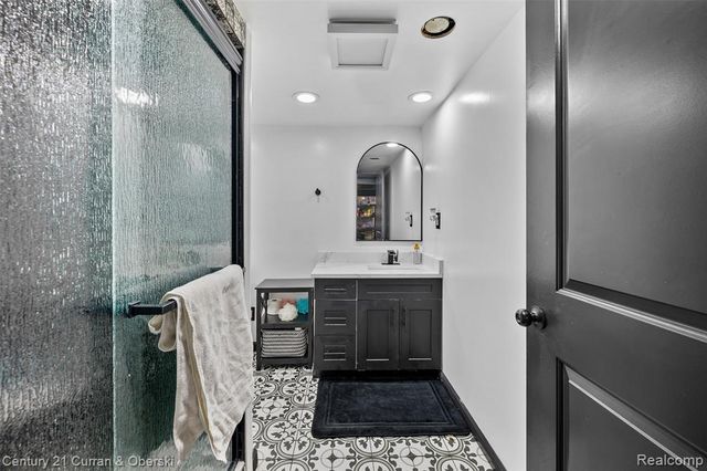 1310 Plainfield Street, Dearborn Heights, MI 48127