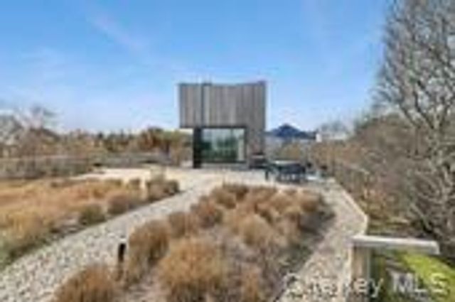9 Ocean Lane, Amagansett, NY 11930