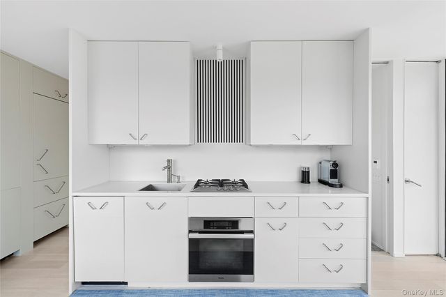 9 Ocean Lane, Amagansett, NY 11930