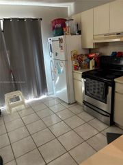 7762 W 34th Ln 18-202, Hialeah, FL 33018