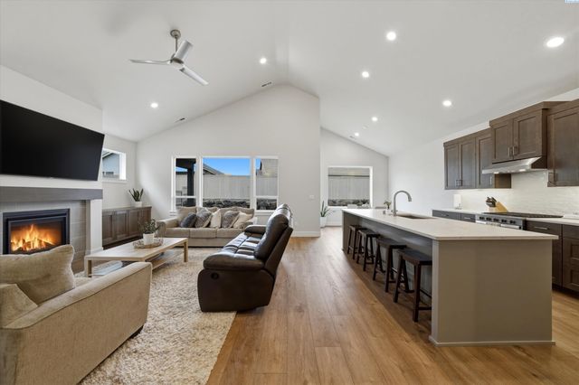 2859 Centerline Ave, Richland, WA 99354