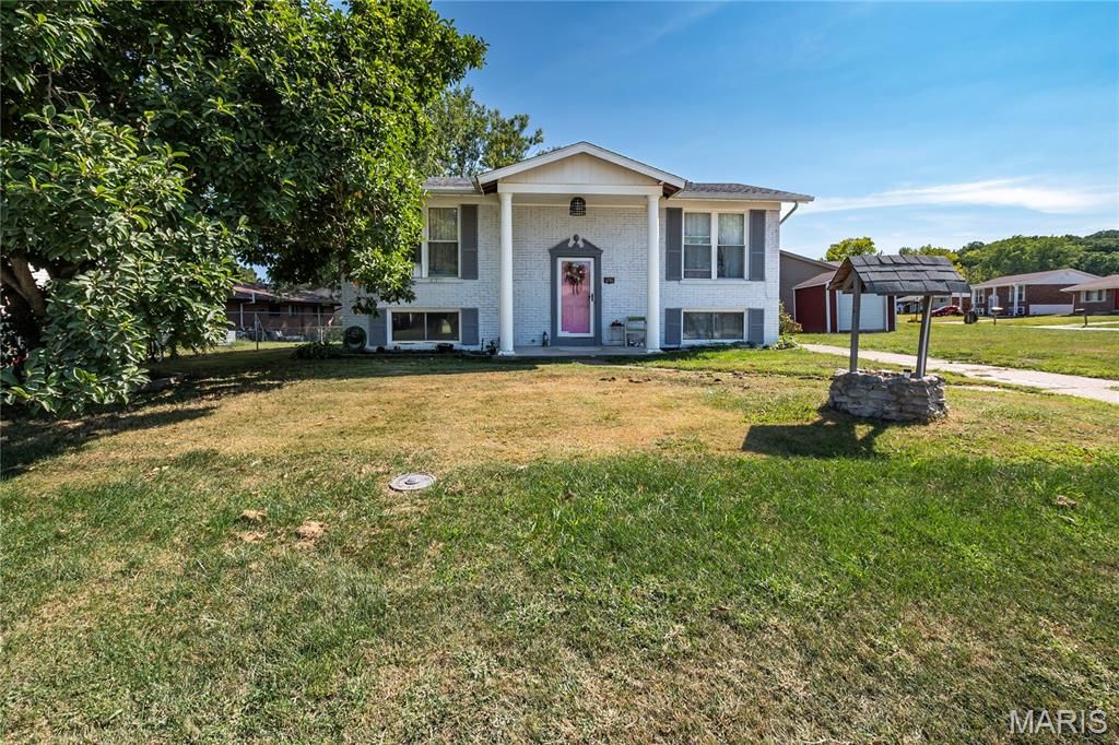3270 Bayvue Boulevard, Arnold, MO 63010