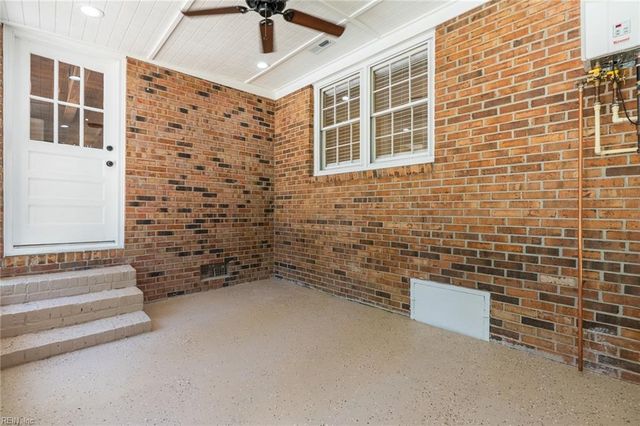 4712 Thoroughgood DR, Virginia Beach, VA 23455