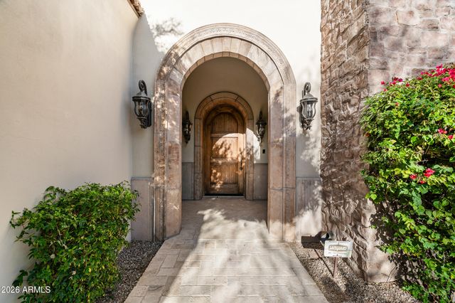 8871 E LOST GOLD Circle, Gold Canyon, AZ 85118