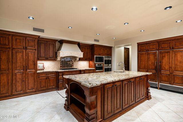 8871 E LOST GOLD Circle, Gold Canyon, AZ 85118