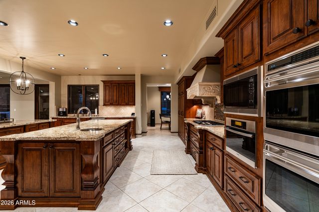 8871 E LOST GOLD Circle, Gold Canyon, AZ 85118